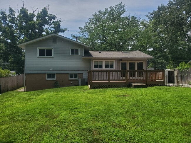 Building Photo - 4517 Mayfield Dr