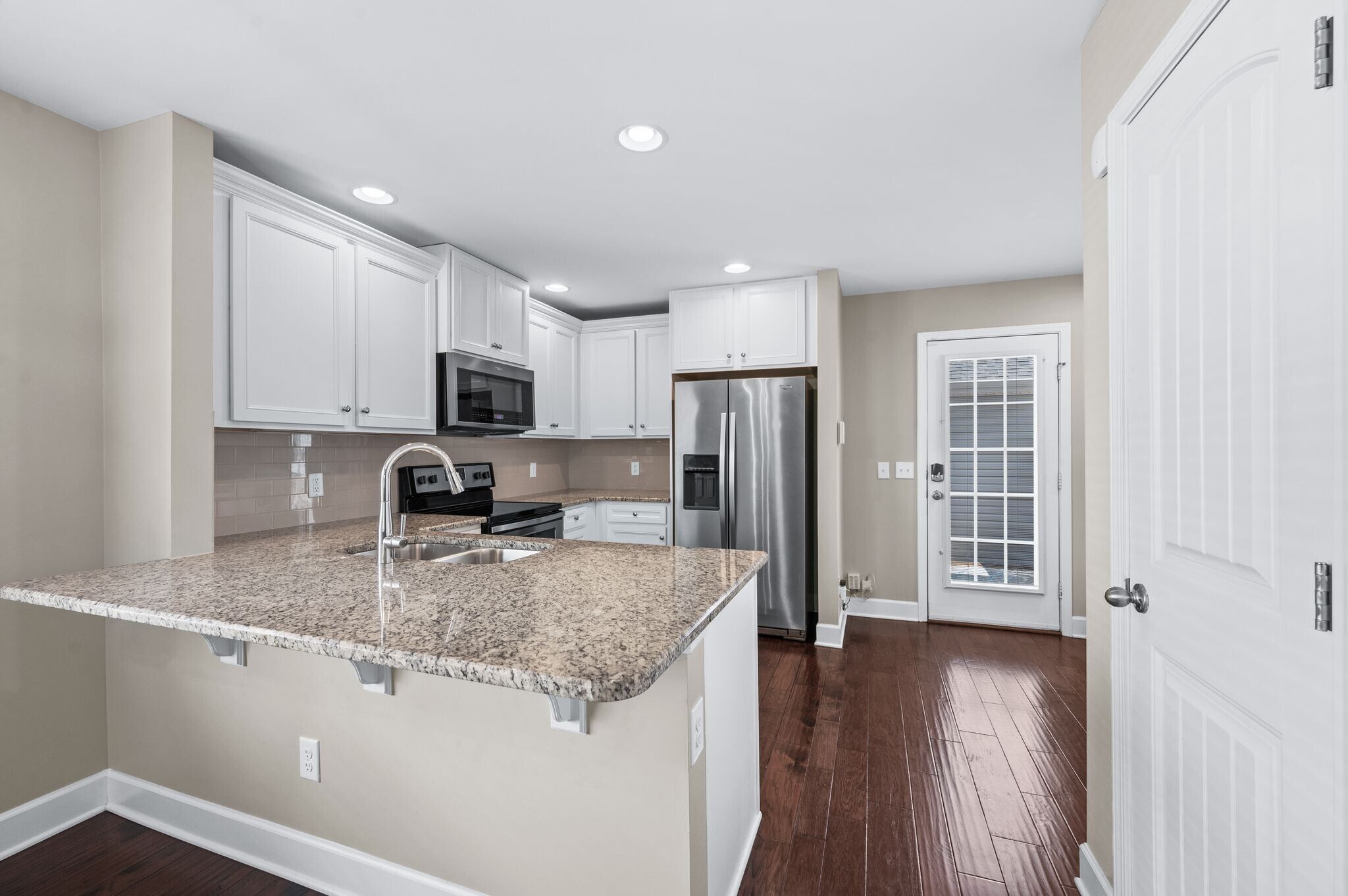 Building Photo - 1840 Riverbirch Ln