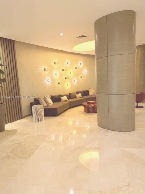 Building Photo - 10275 Collins Ave
