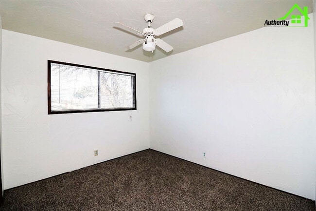 Building Photo - 3194 Veda St