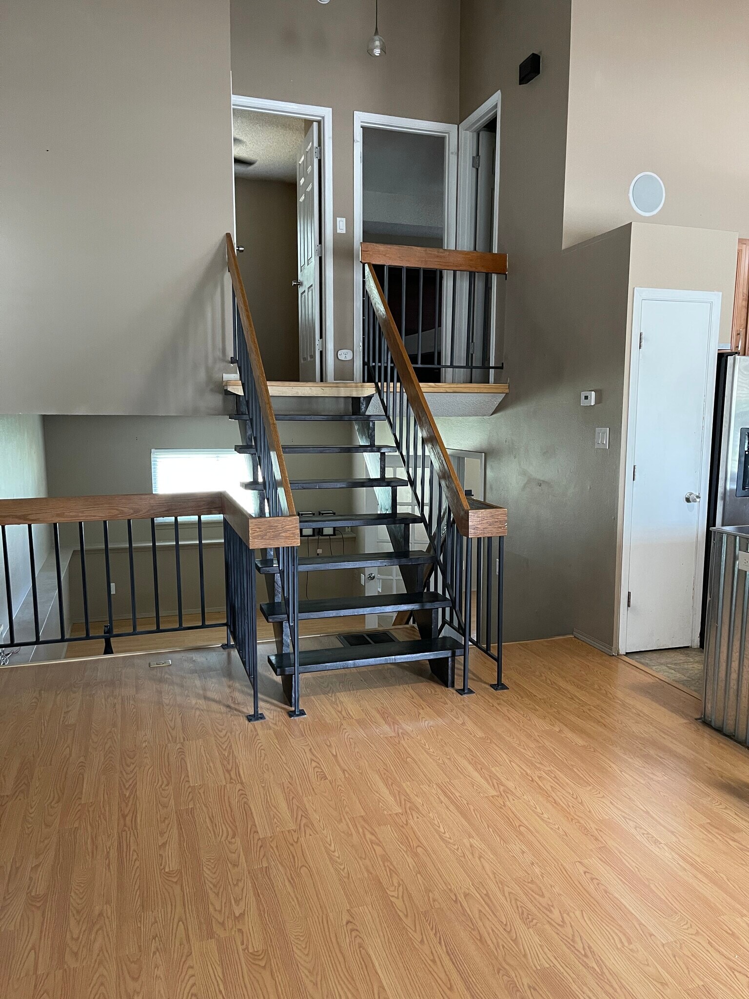 Building Photo - 835 Tammany Dr