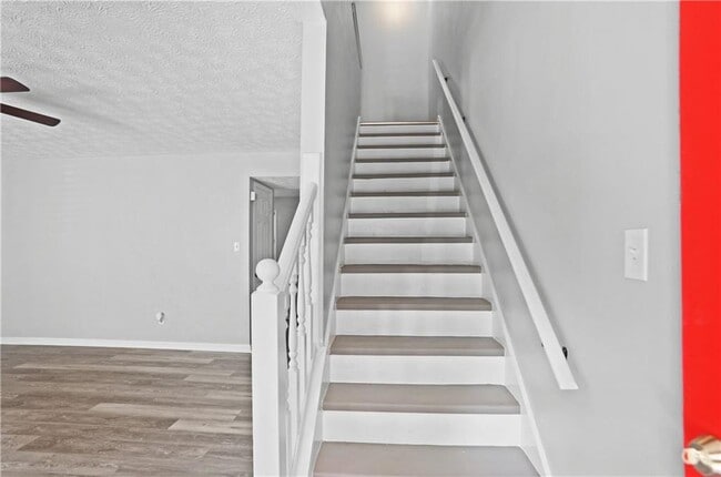 Building Photo - 4556 Coopers Creek Pl SE