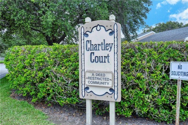 Building Photo - 220 Chartley Ct N