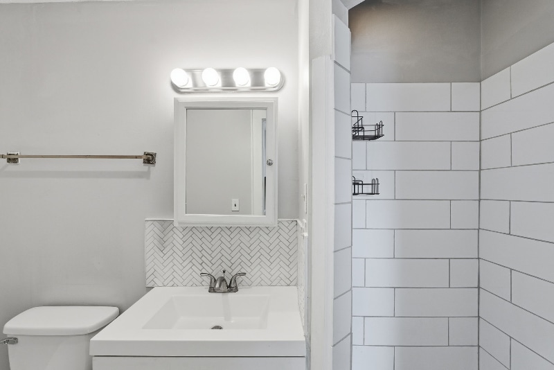 Building Photo - 851 S Millwood Ave