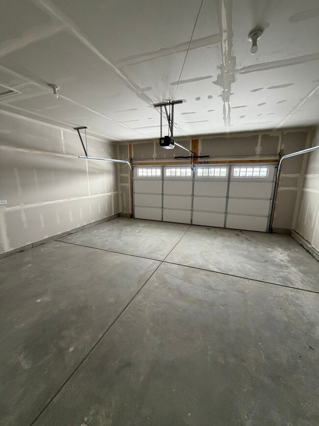 Building Photo - 12240 Barcroft Cir