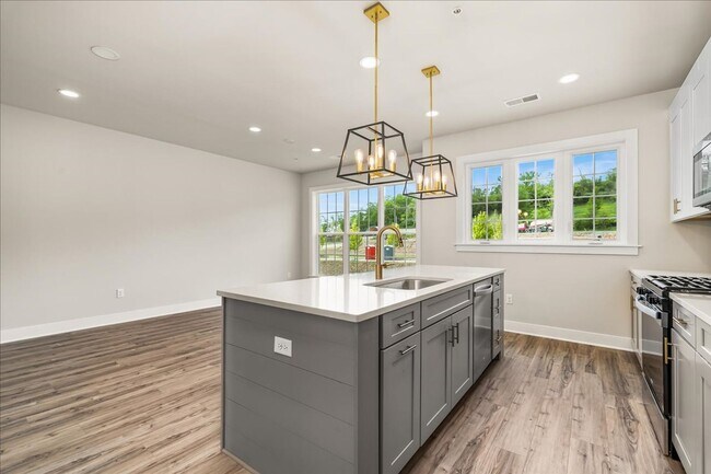 Building Photo - BRAND NEW TOWNHOME for LEASE