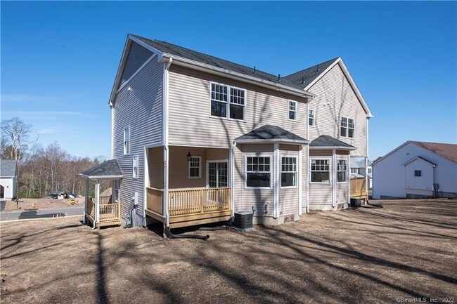 Building Photo - 27 Woodside Dr