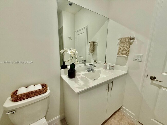 Building Photo - 2767 SE 25th Ave