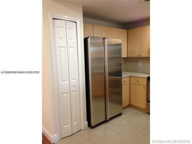 Building Photo - 6740 NW 114th Ave