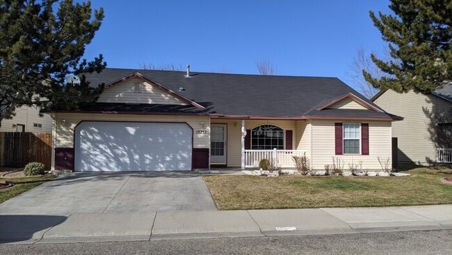 Primary Photo - 4 Bed 2 Bath in Boise!