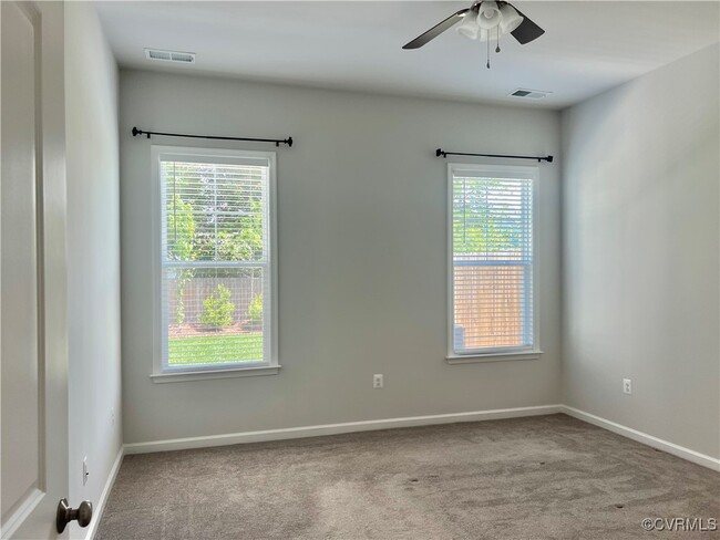 Building Photo - 631 Brookwood Glen Terrace