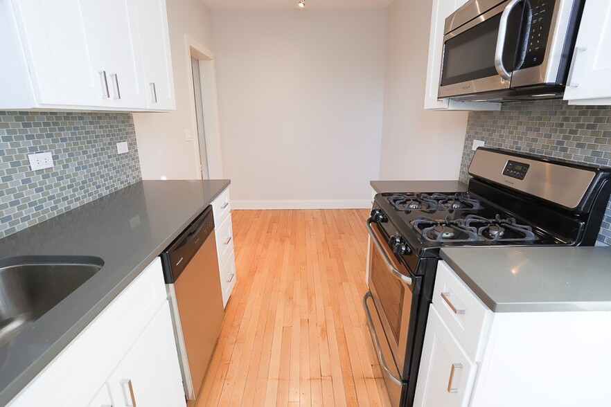 Building Photo - 2315 N Rockwell St