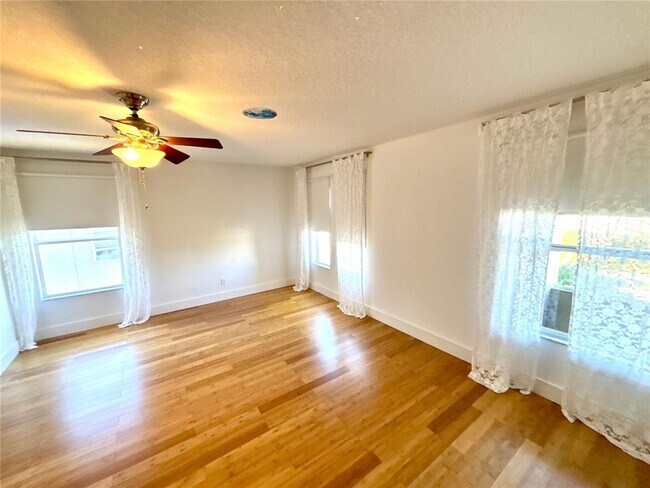 Building Photo - 10812 Tilston Point