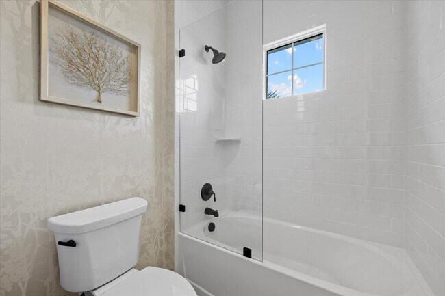 Building Photo - 208 Lucia Ct