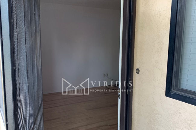 Building Photo - 1001 Mohawk St