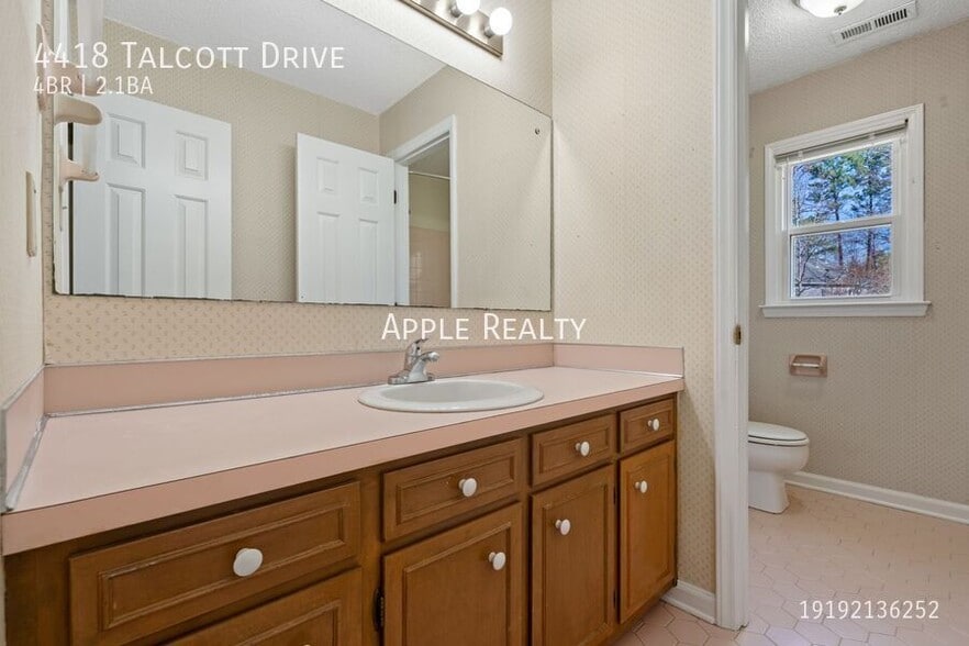 Building Photo - 4418 Talcott Dr