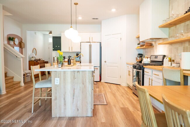 Building Photo - 271 Jarama Cir