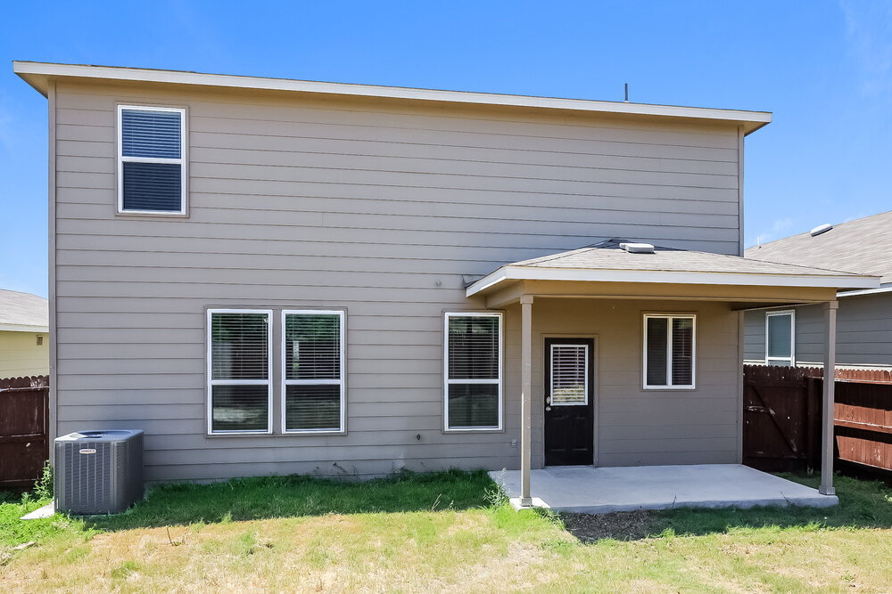 Building Photo - 10502 Castello Canyon