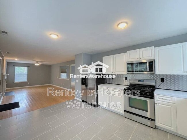 Building Photo - 171 Graystone Trce