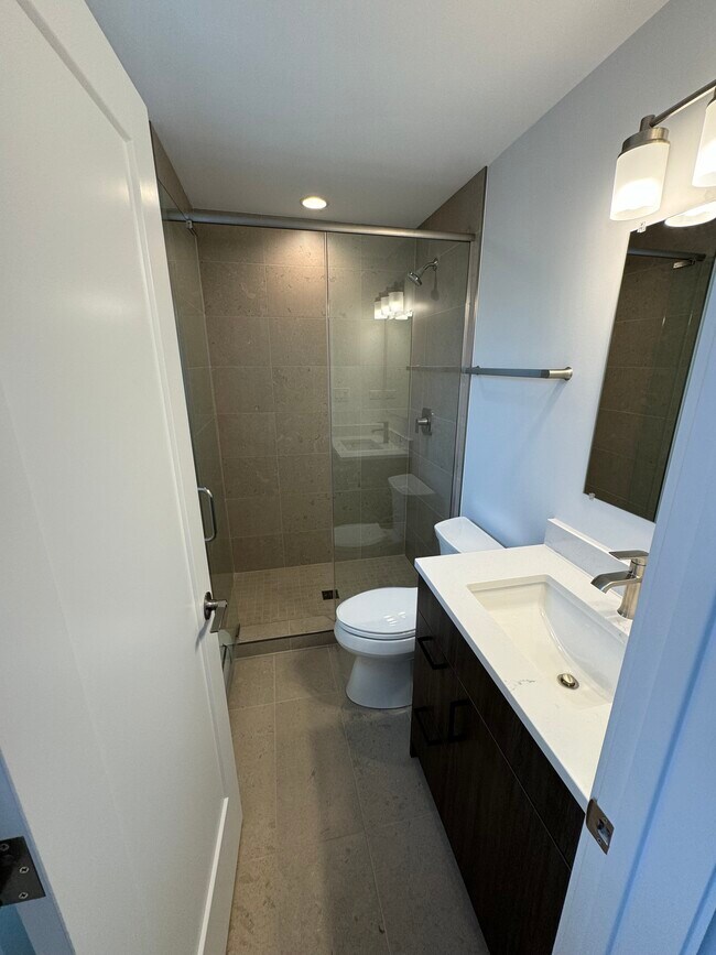 Modern Bathroom - 603 S McKinley Ave
