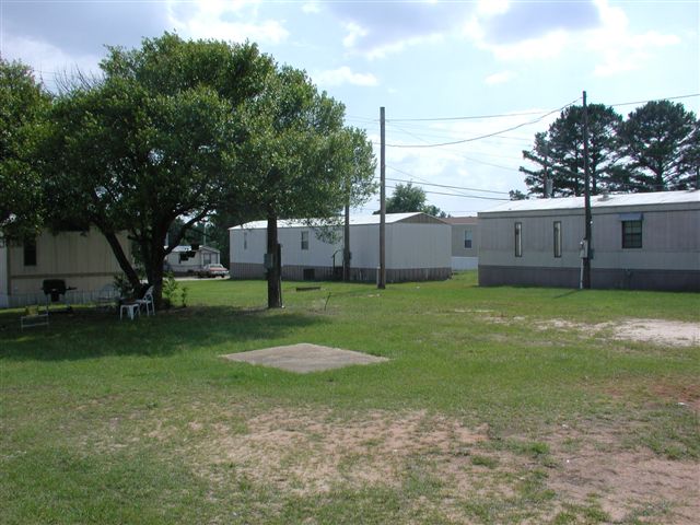 Building Photo - Arrow Wood Estates