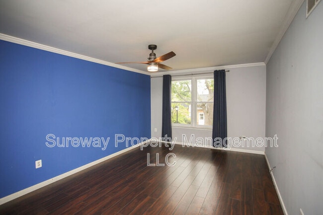 Building Photo - 2116 Harbour Dr