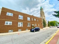 Building Photo - Spacious 2 Bedroom Apartment in Whiting