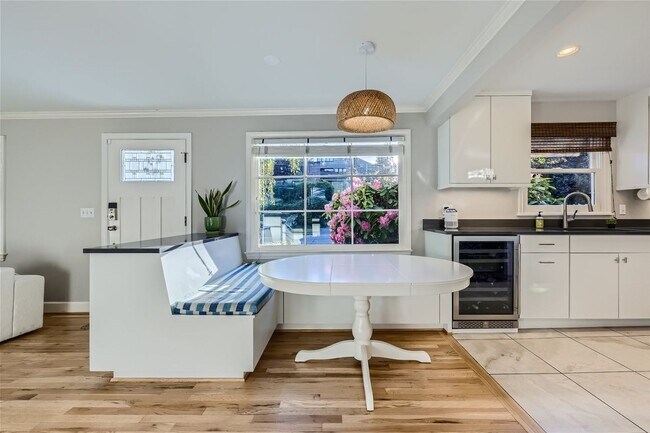 Building Photo - Introducing a spacious 4 bedroom, 2.5 bath...