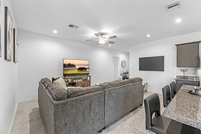 Building Photo - 7534 Cynomys Ct