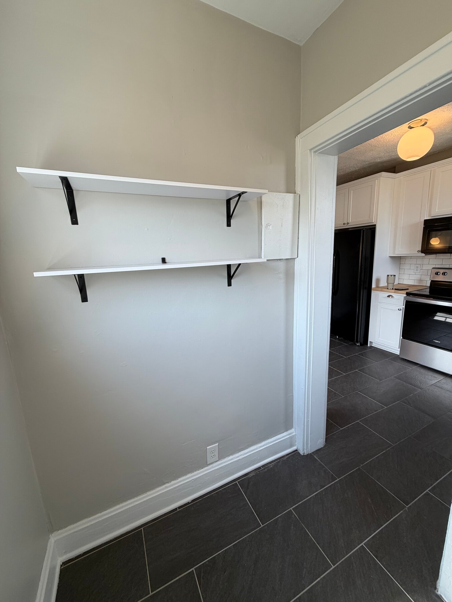 Building Photo - 3827 Central Ave