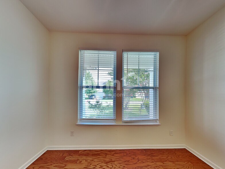 Building Photo - 312 Sanctuary Park Dr