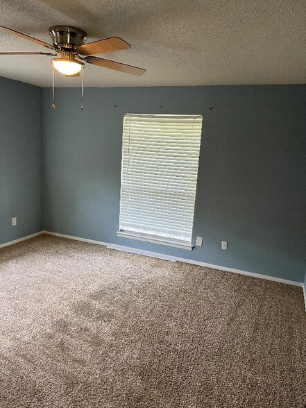 Building Photo - 408 Sheffield Dr