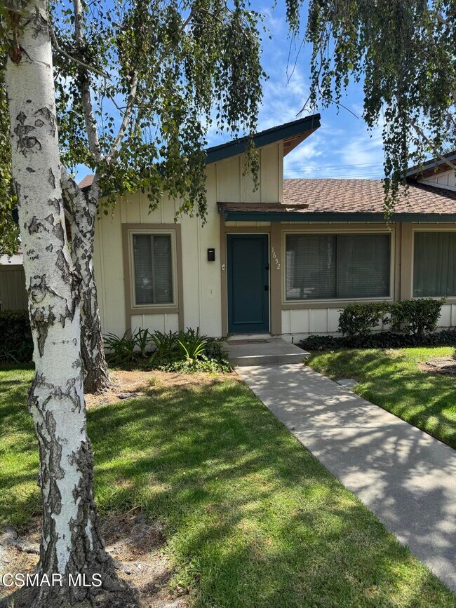 Building Photo - 1652 Orinda Ct