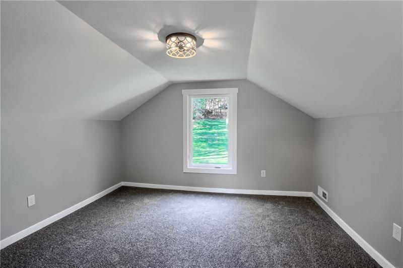 Building Photo - 9755 Grosick Rd