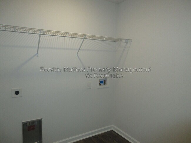 Building Photo - 5588 Lancelot Trl