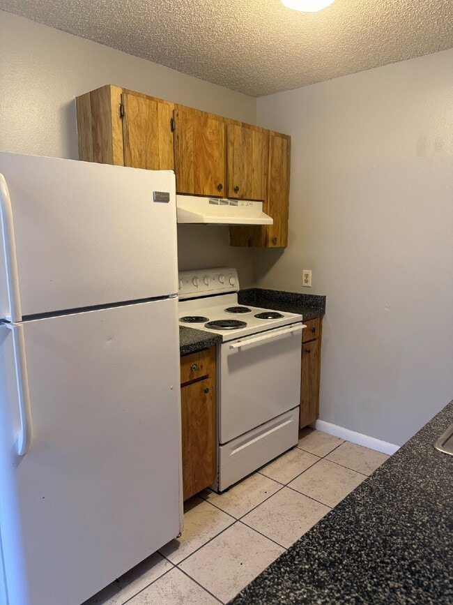 Building Photo - One Bedroom One Bath in Auburndale
