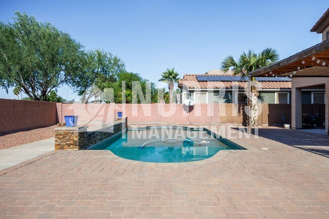 Building Photo - Beautiful Home with a POOL Service Included
