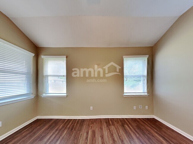 Building Photo - 10006 Tulip Trails Ct