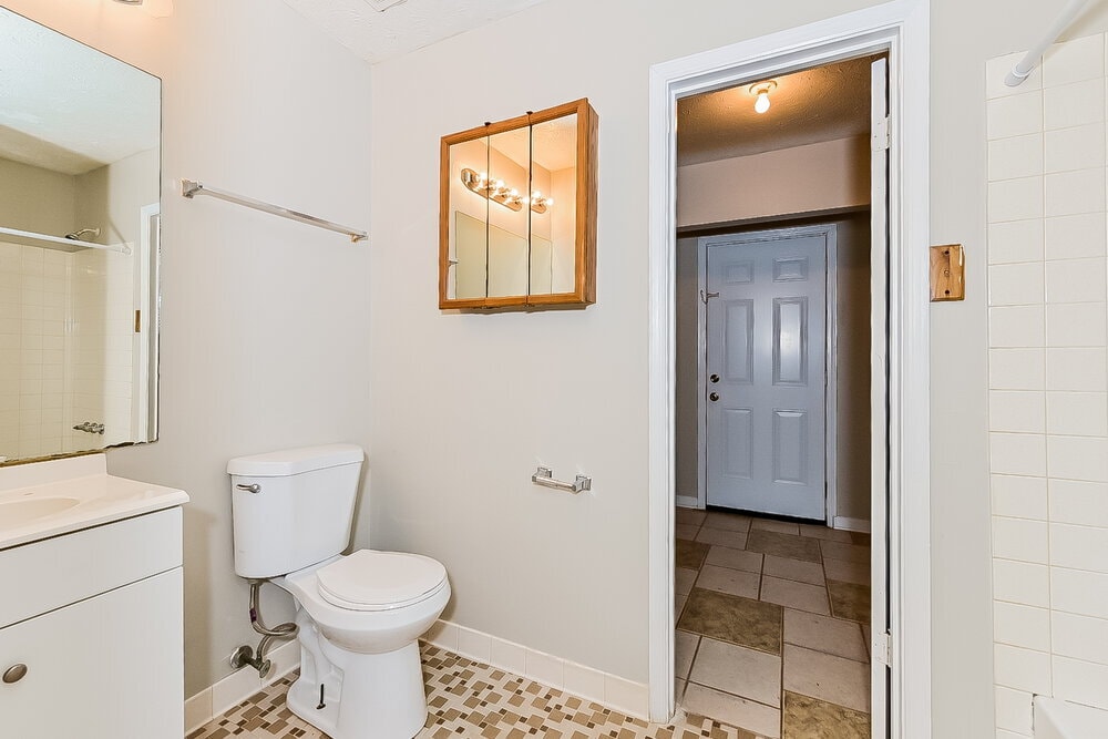 Building Photo - 107 Fairview Pl