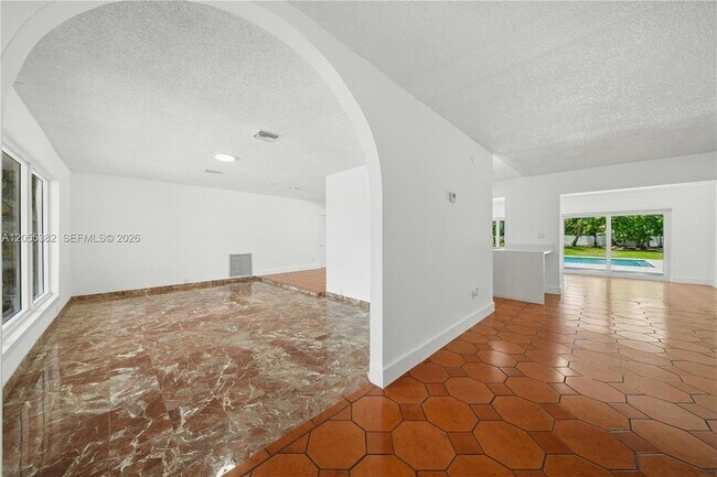 Building Photo - 220 NW 130th Ave