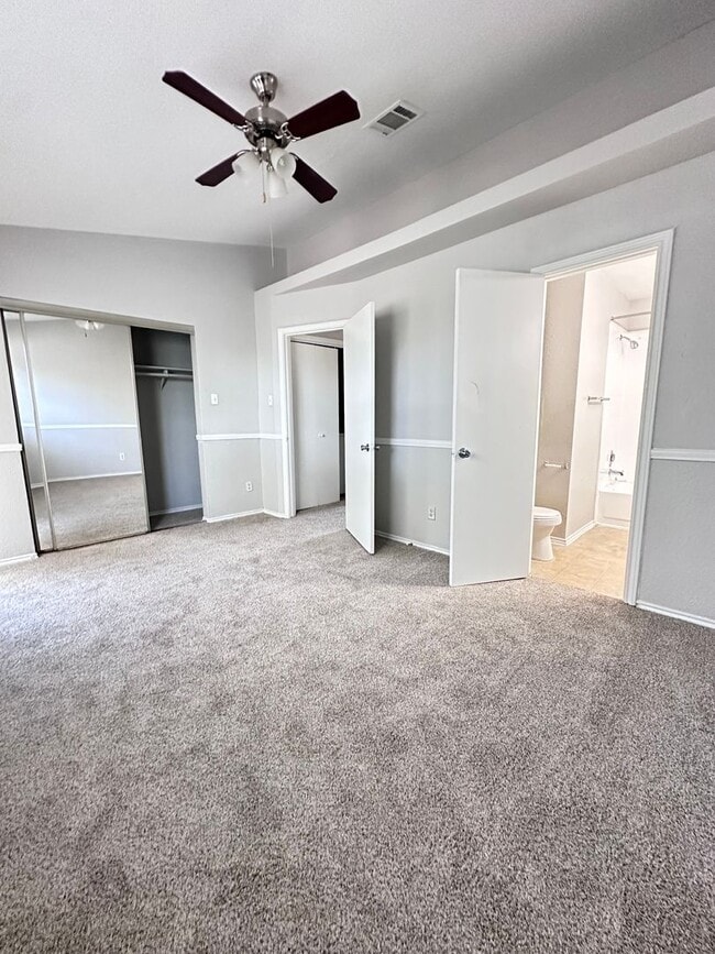 Building Photo - Best Value near Downtown for Immediate Mov...