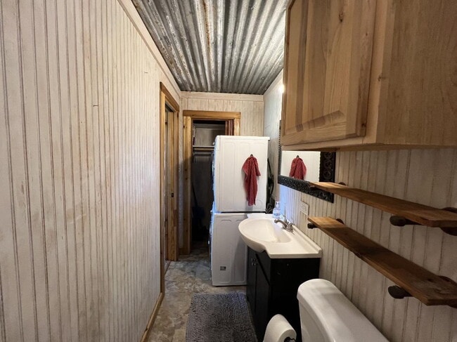 Building Photo - Fully Furnished Country Studio for Lease