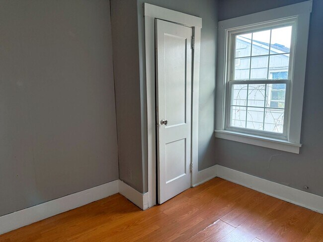 Building Photo - Stratford Park