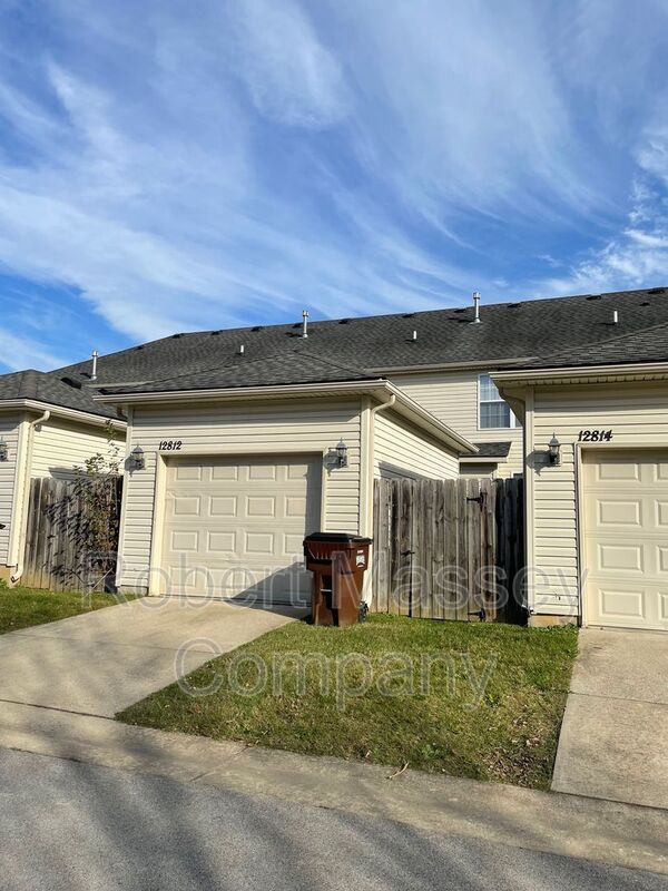 Building Photo - 12812 Lost Hill Walk