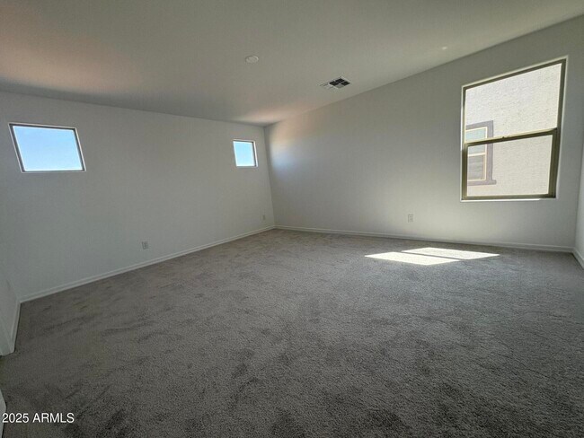 Building Photo - 25267 N 172nd Ln
