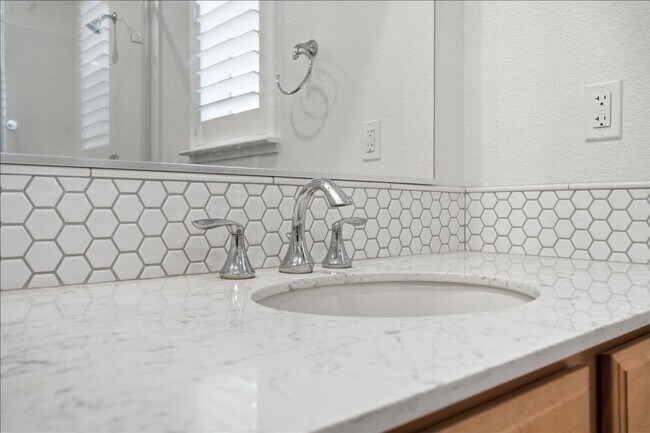 Building Photo - 7503 Allan Detrick Ave