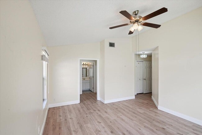 Building Photo - 21583 Villa Nova Dr