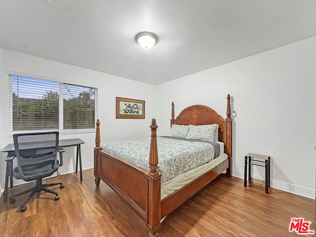 Building Photo - 10328 Firmona Ave