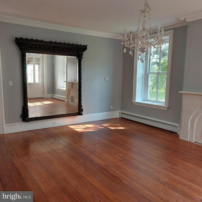 Building Photo - 1272 Pawlings Rd