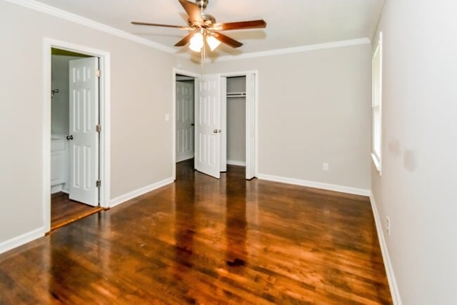 Building Photo - 2522 Brookshire Rd